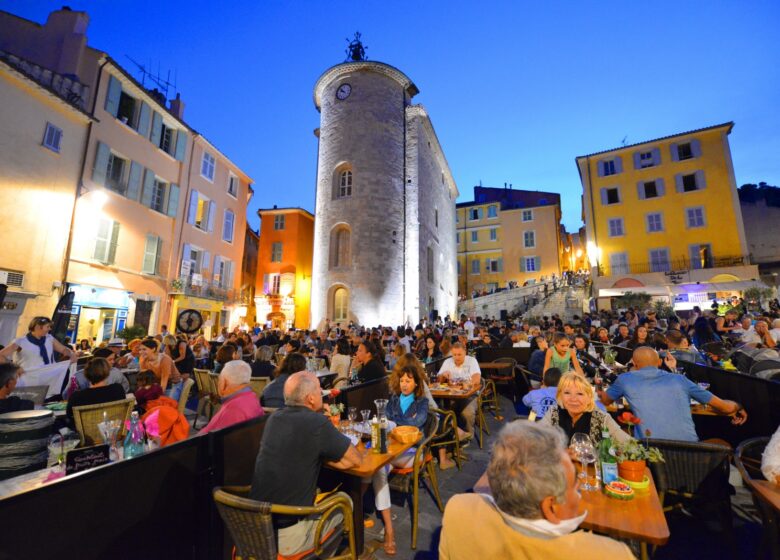 Restaurant Au Bon Coing Hyeres médiéval